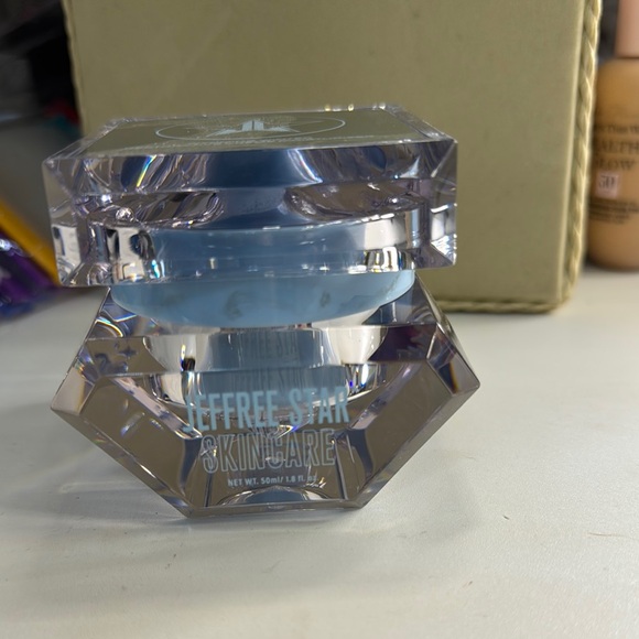 Jeffree Star Wyoming Winter Restorative Creme Moisturizer - Picture 3 of 6